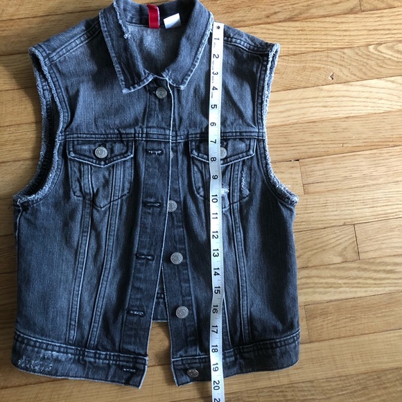 H&M denim vest - Picture 7 of 7